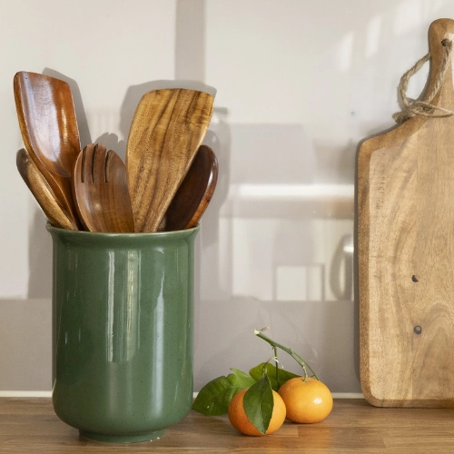 UTENSIL HOLDER